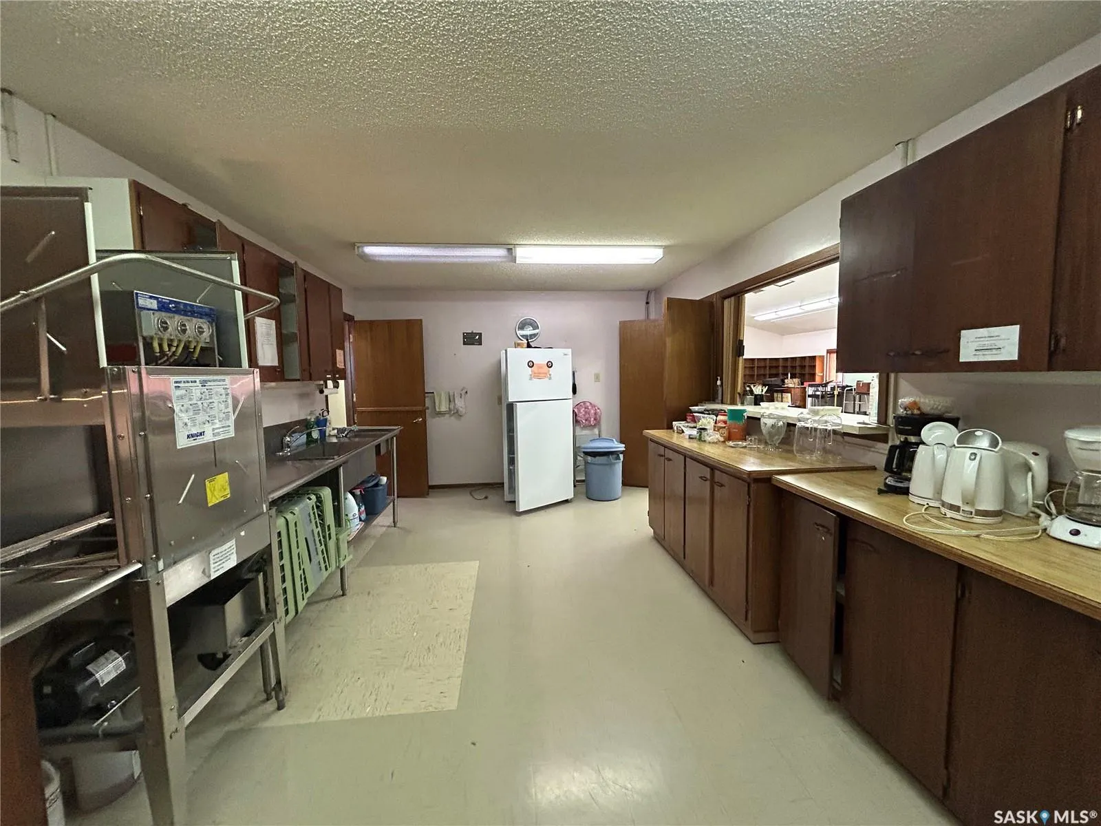 27 Hochelaga STREET W