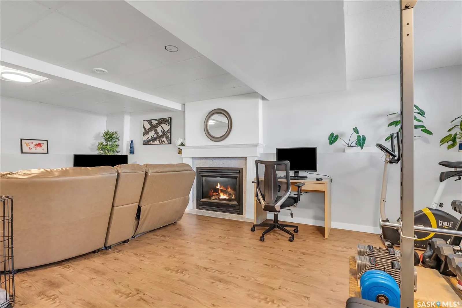 306 Bowman CRESCENT