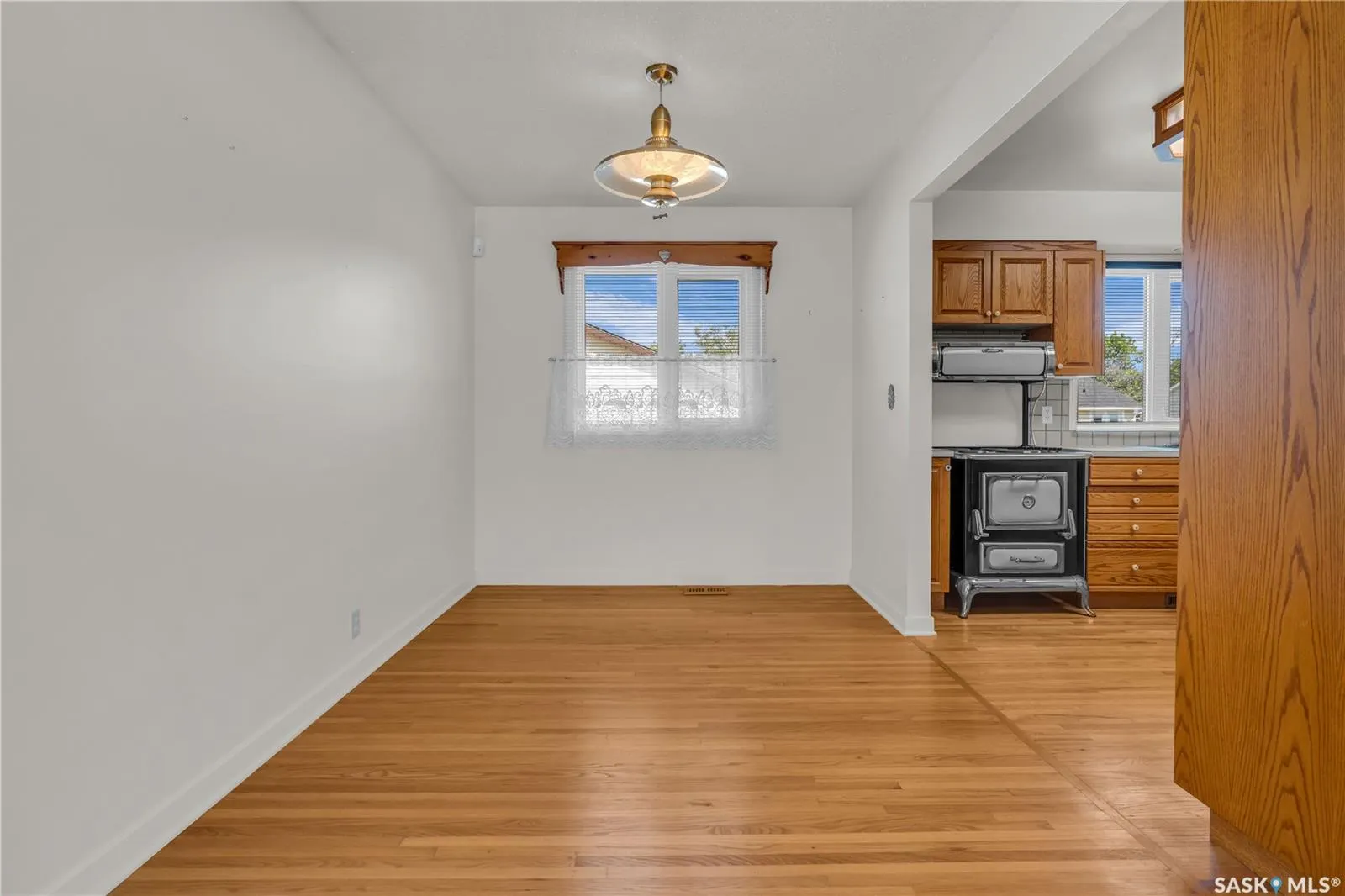 13 Lamont CRESCENT