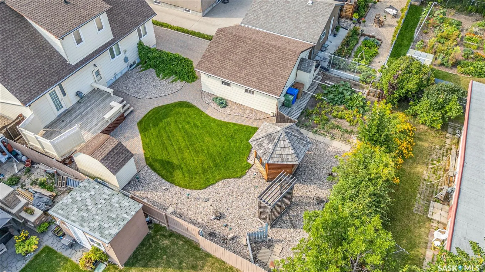 13 Lamont CRESCENT