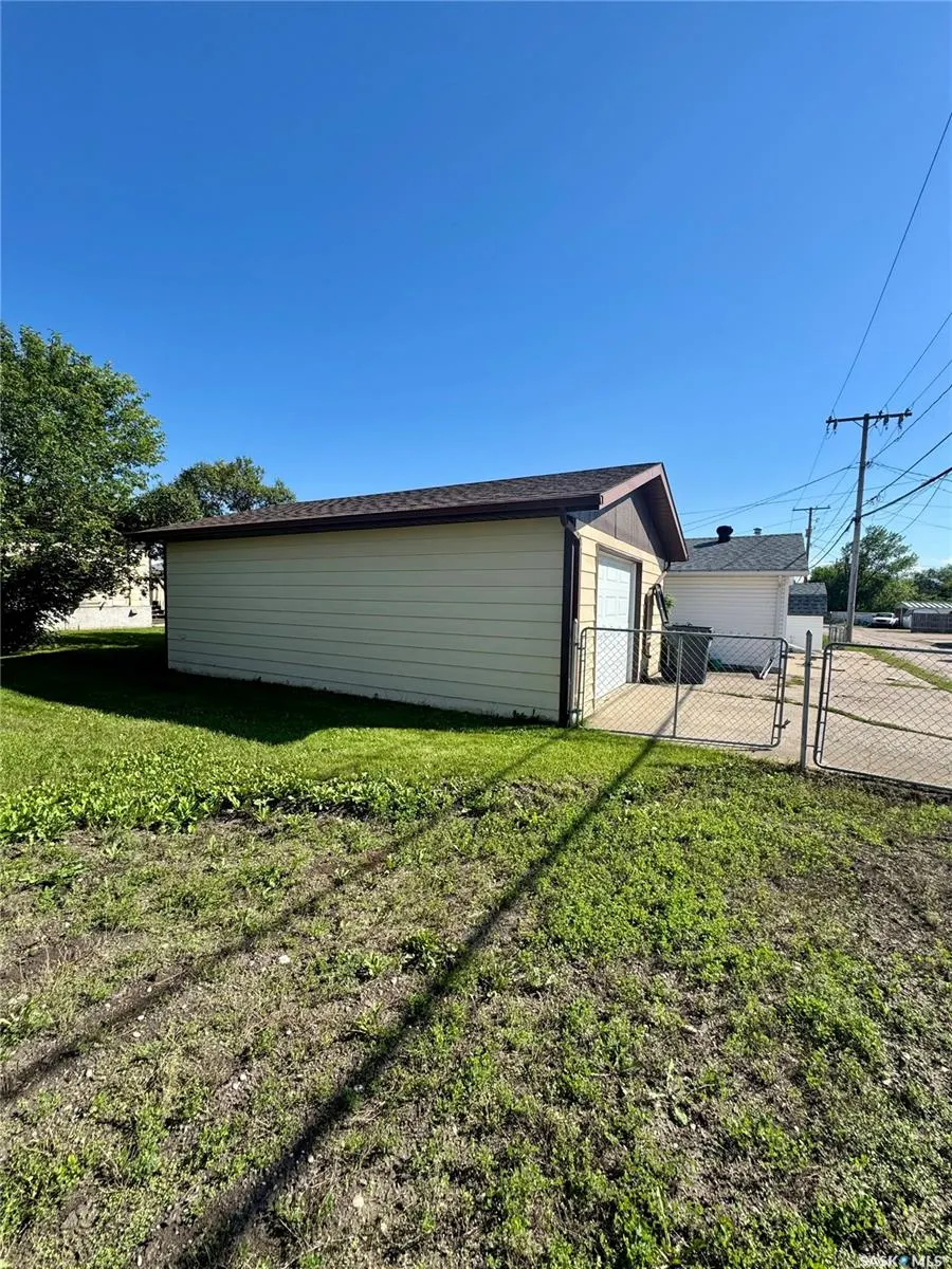 403 Churchill STREET