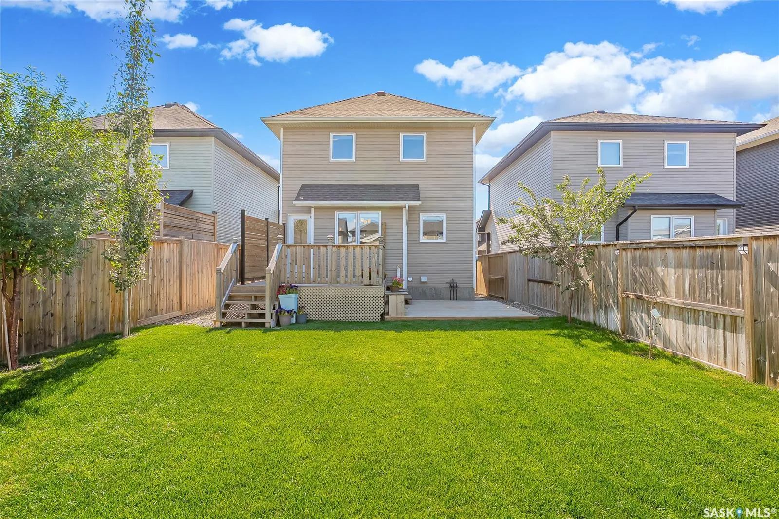 418 Veltkamp CRESCENT
