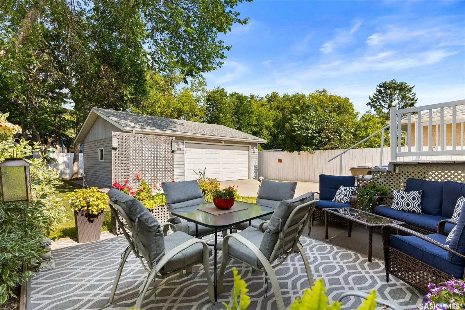 99 Magee CRESCENT