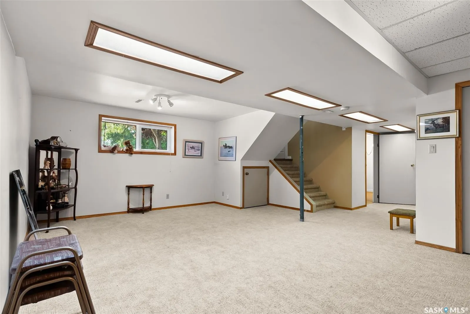 99 Magee CRESCENT