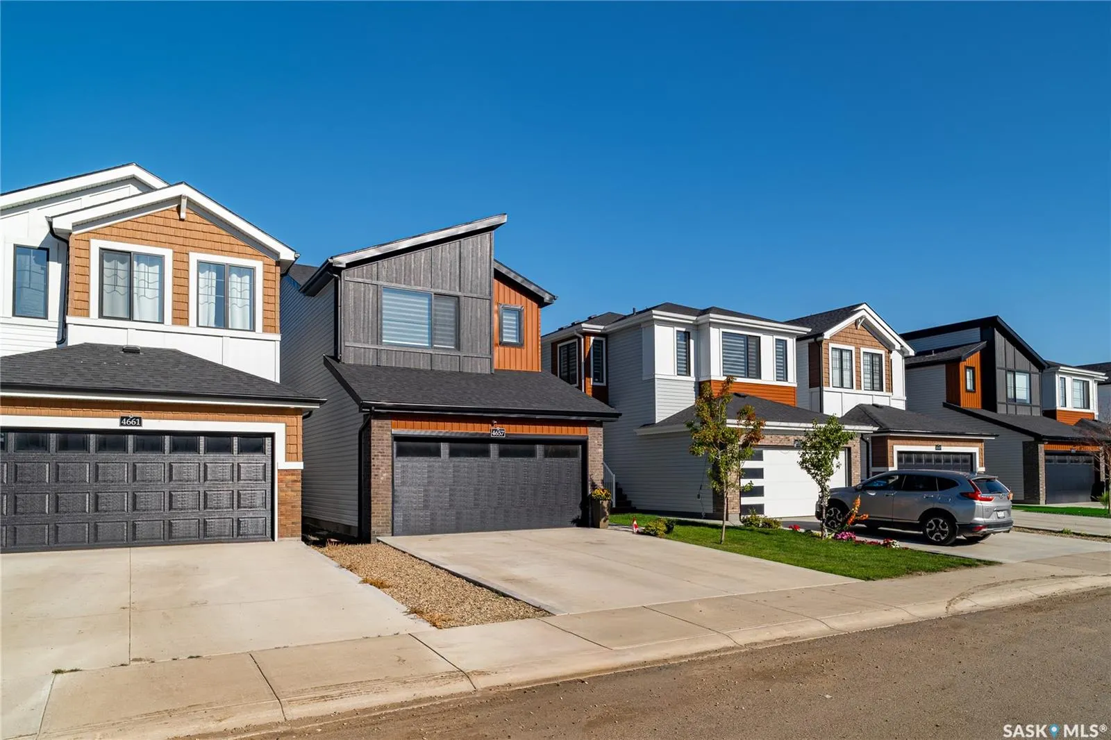4657 Ferndale CRESCENT