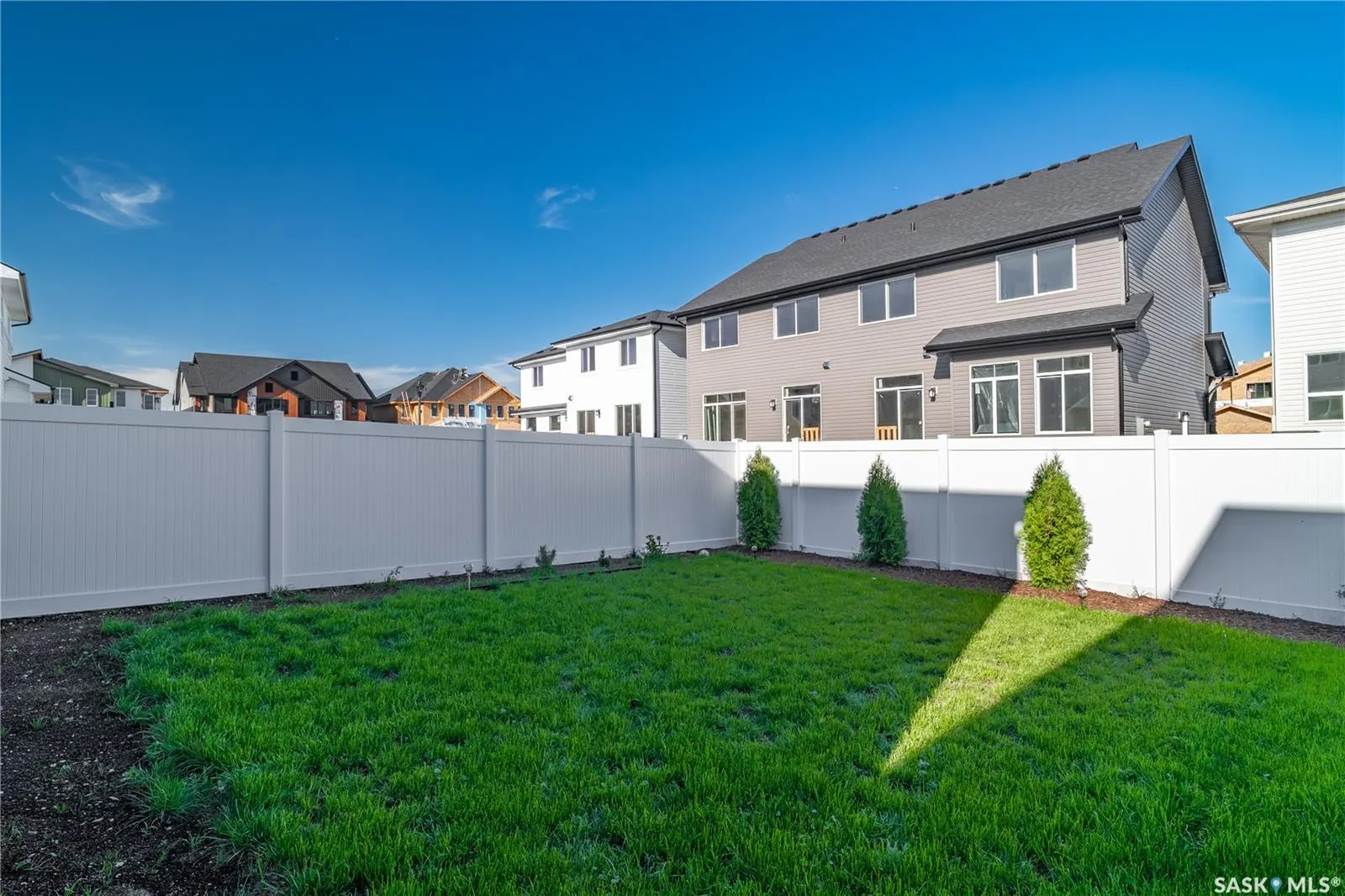 4657 Ferndale CRESCENT