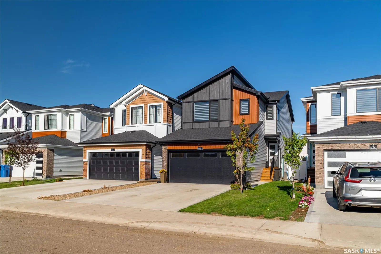 4657 Ferndale CRESCENT