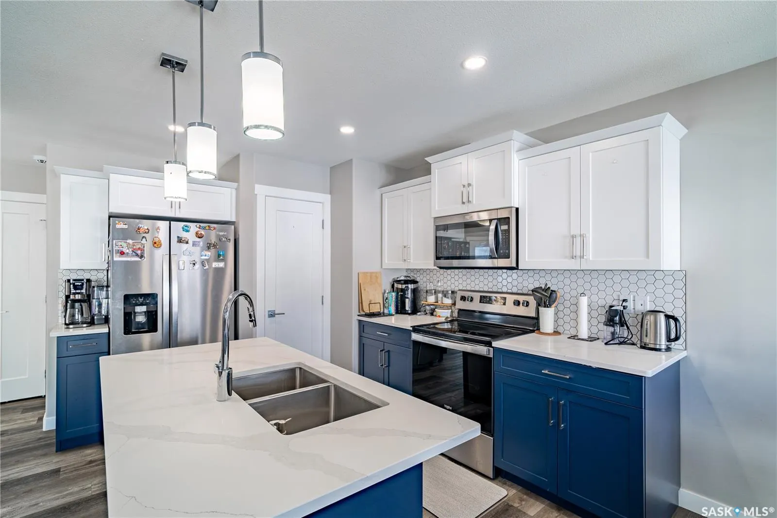4657 Ferndale CRESCENT