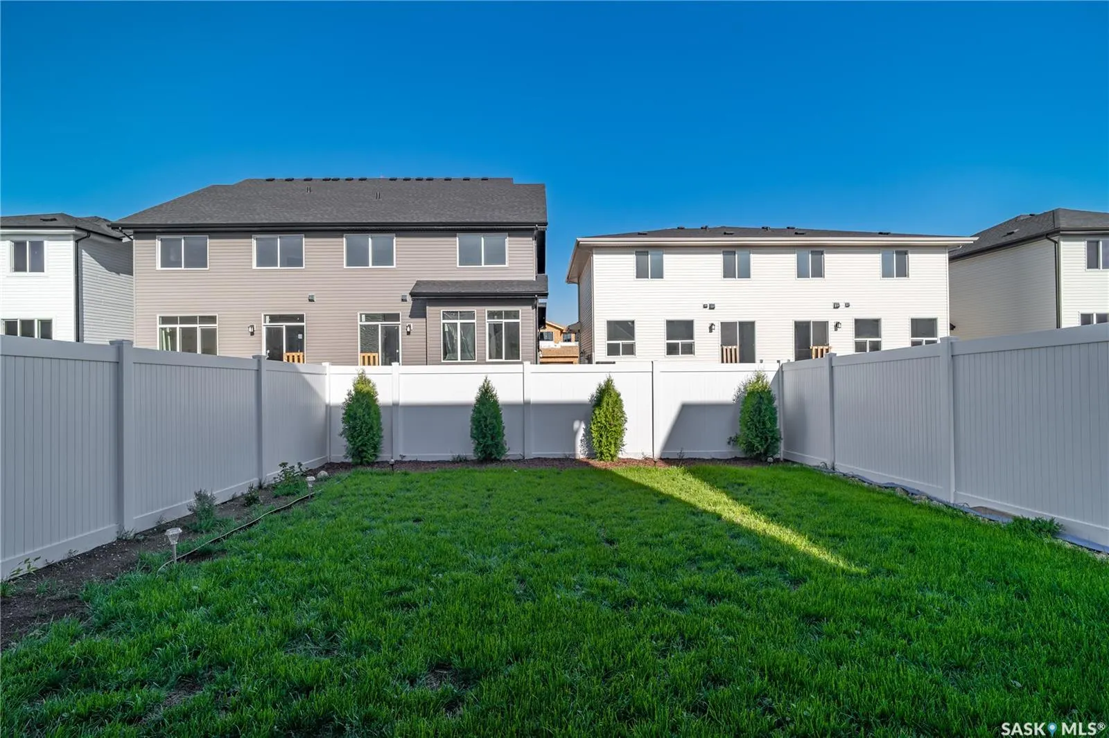 4657 Ferndale CRESCENT