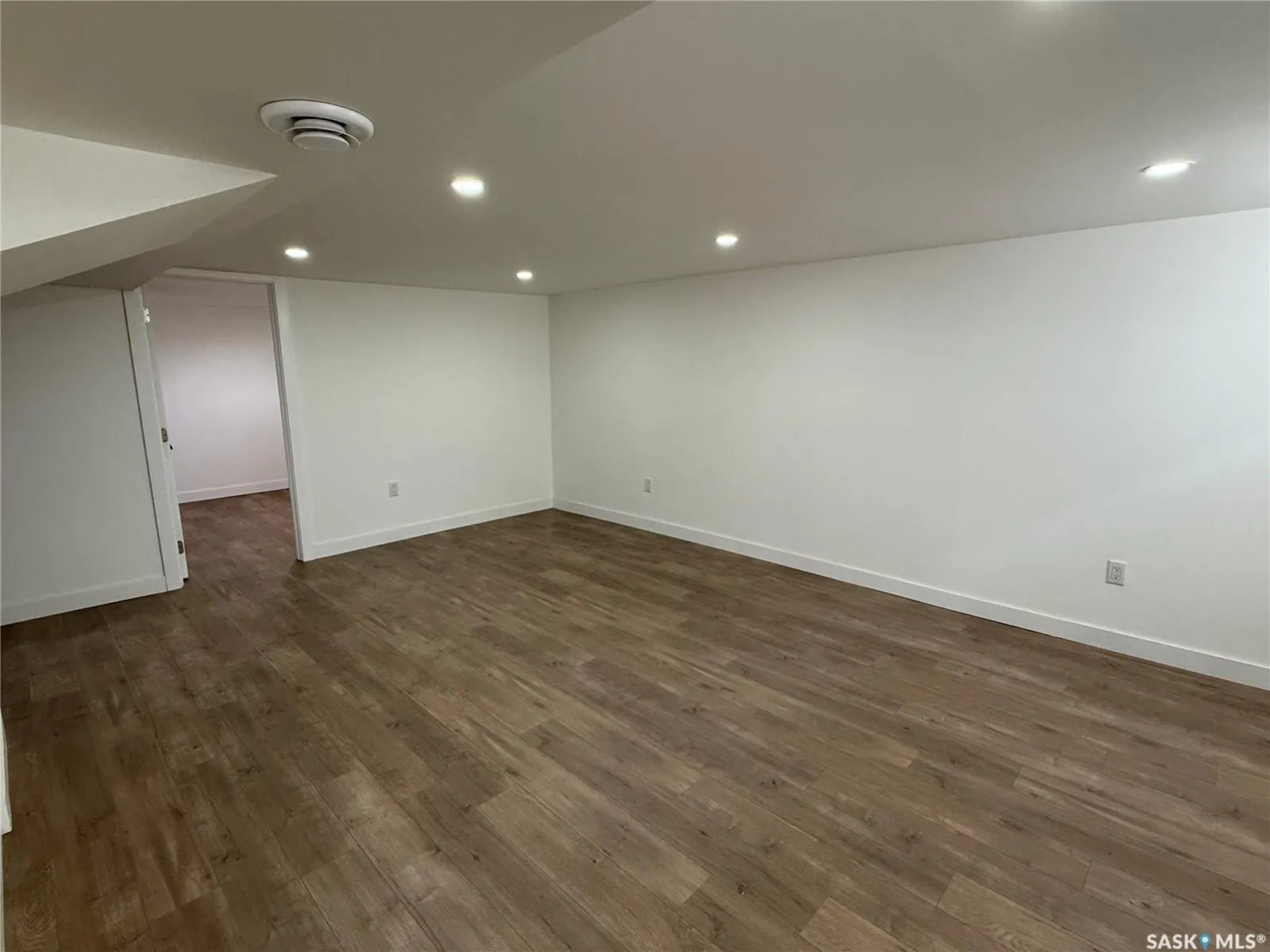 223 Eisenhower STREET