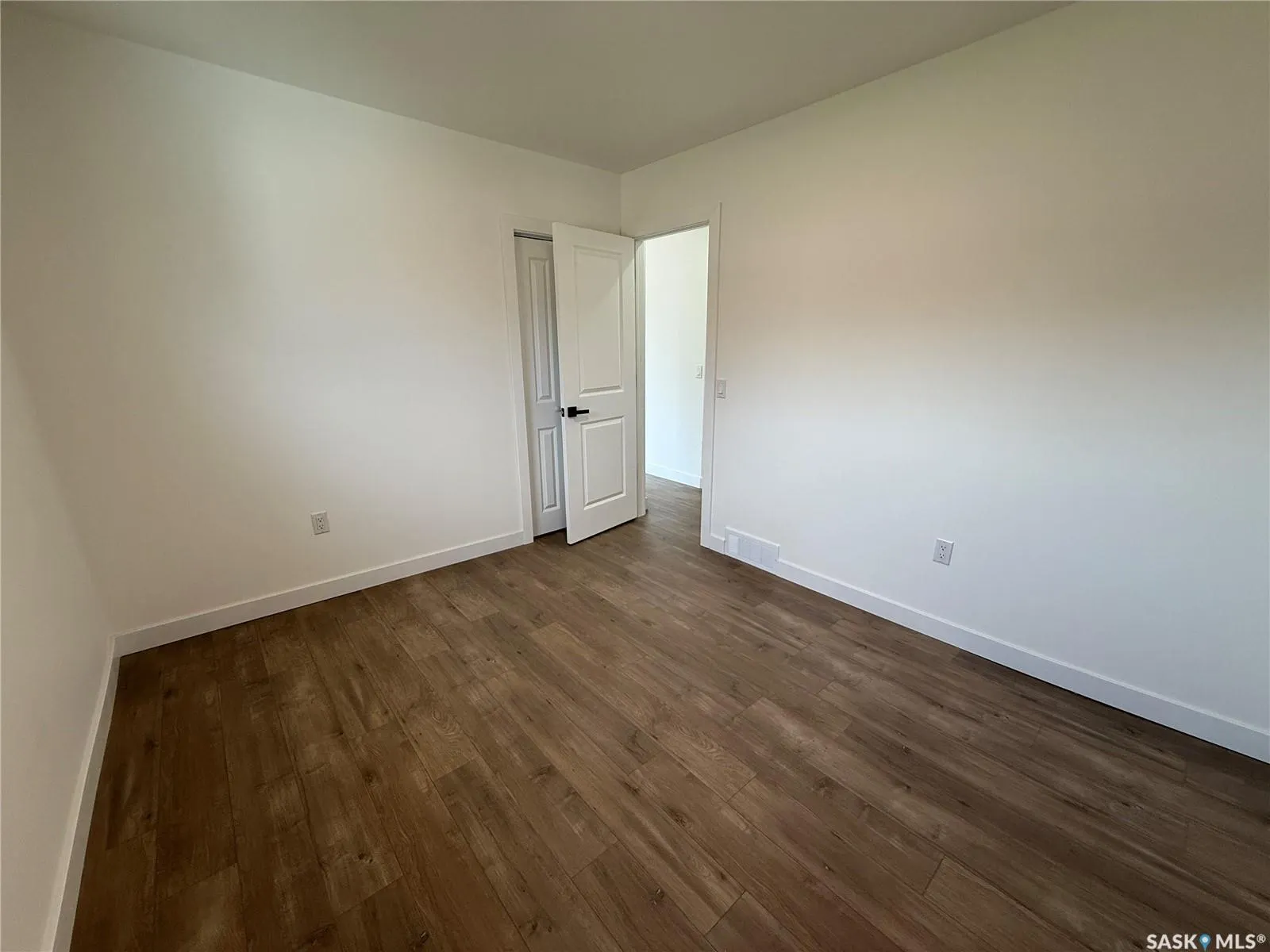 223 Eisenhower STREET