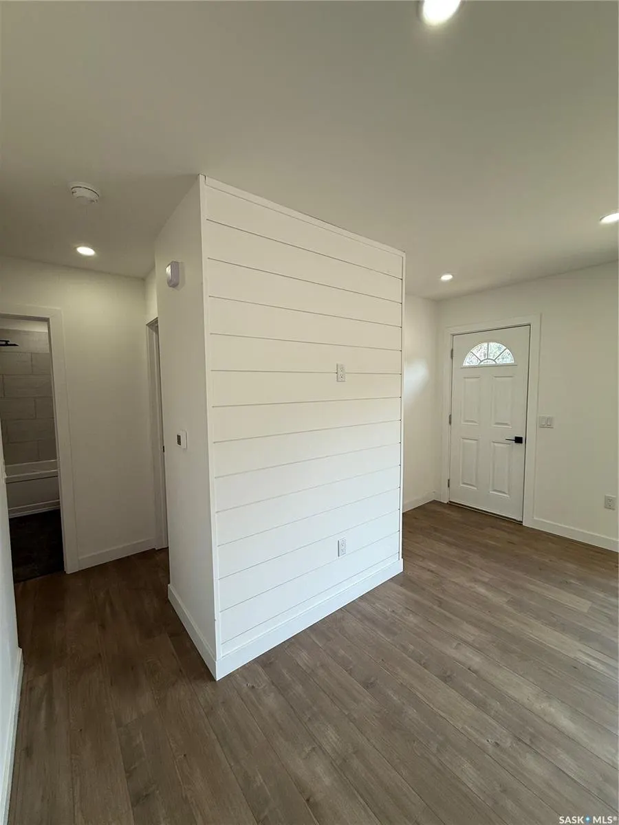 223 Eisenhower STREET