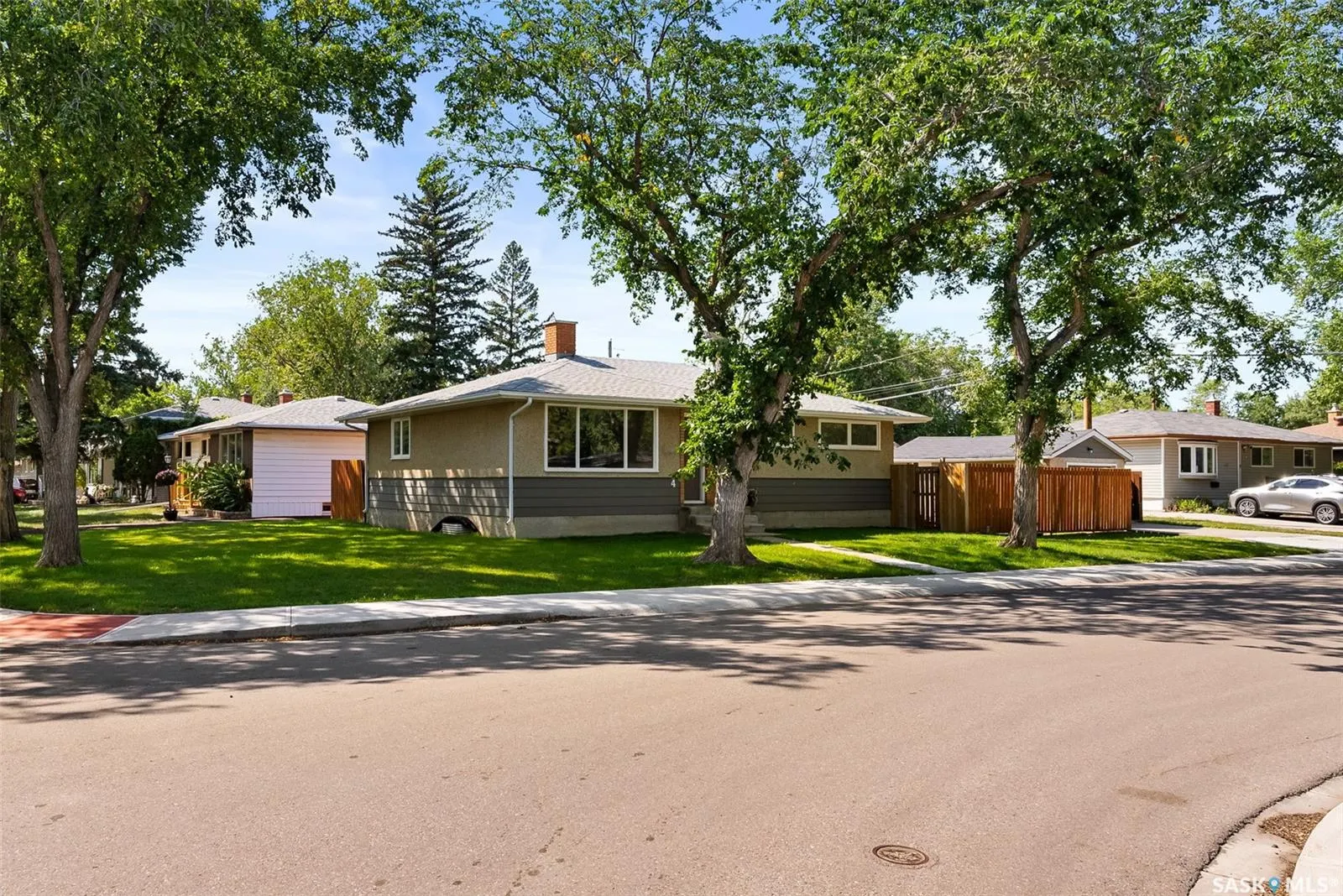 4 Burrows STREET