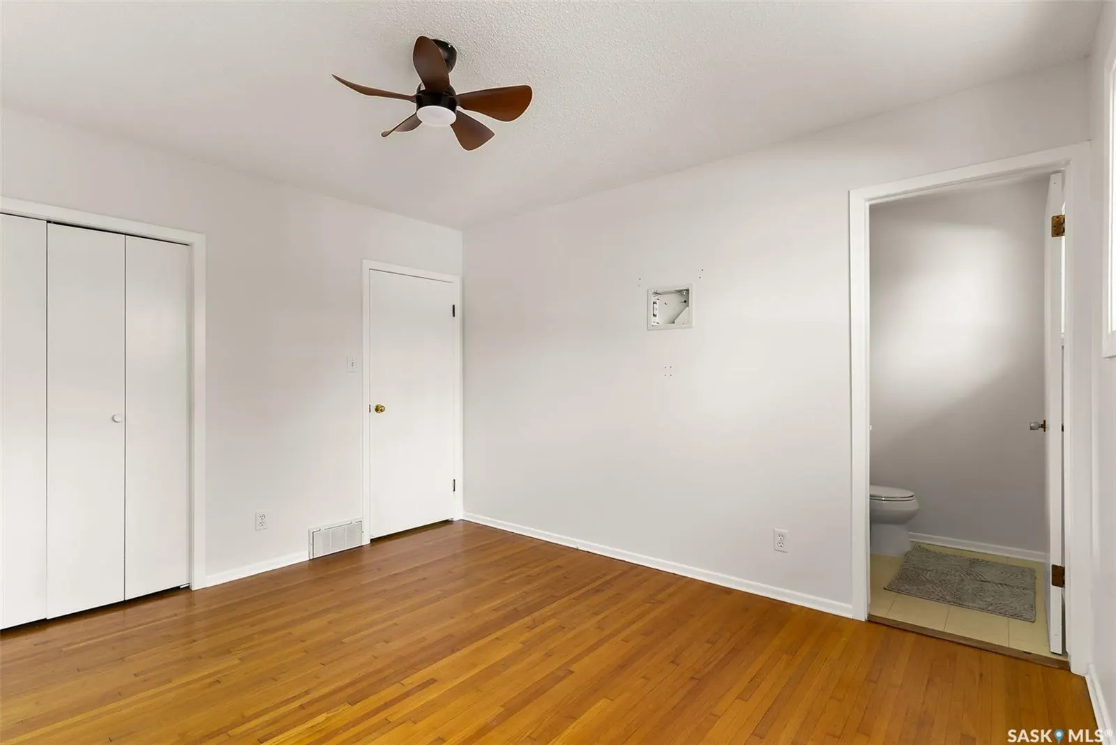 4 Burrows STREET