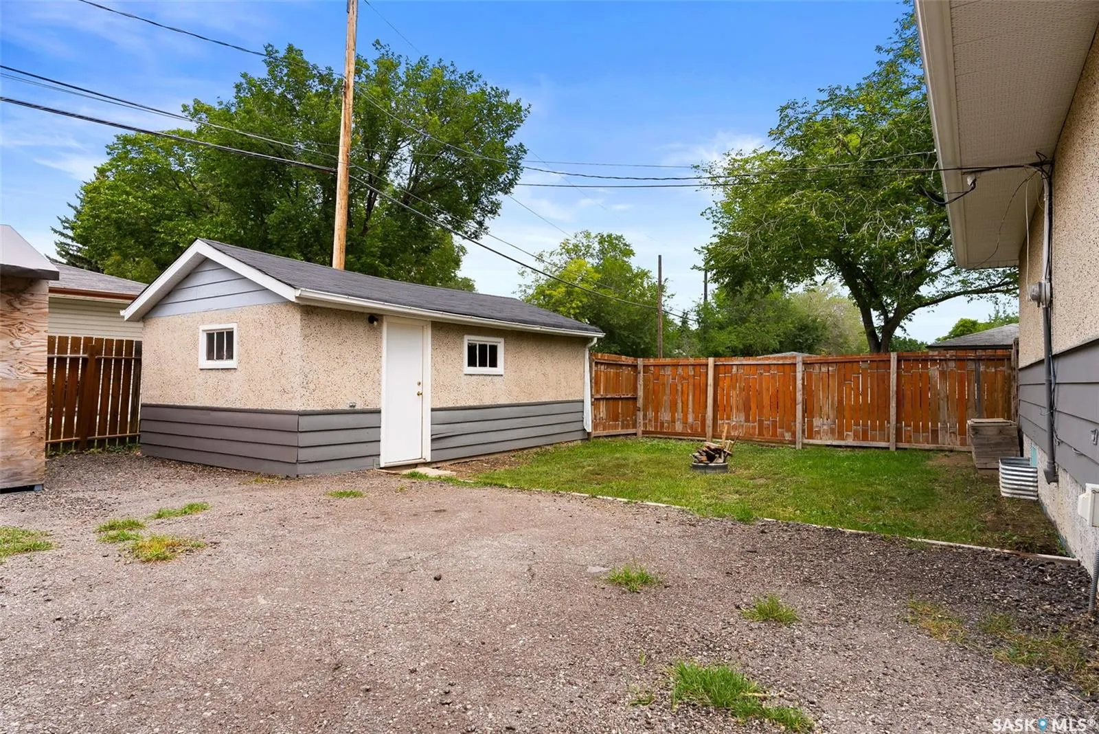 4 Burrows STREET