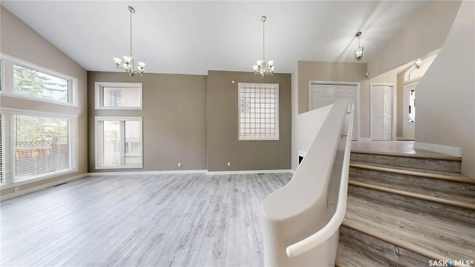 5006 Wascana Vista COURT