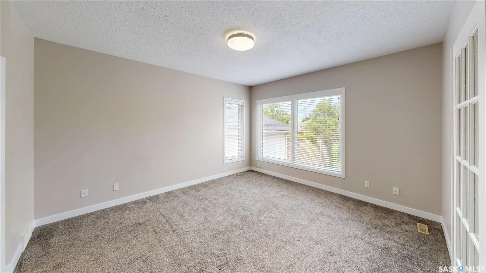 5006 Wascana Vista COURT