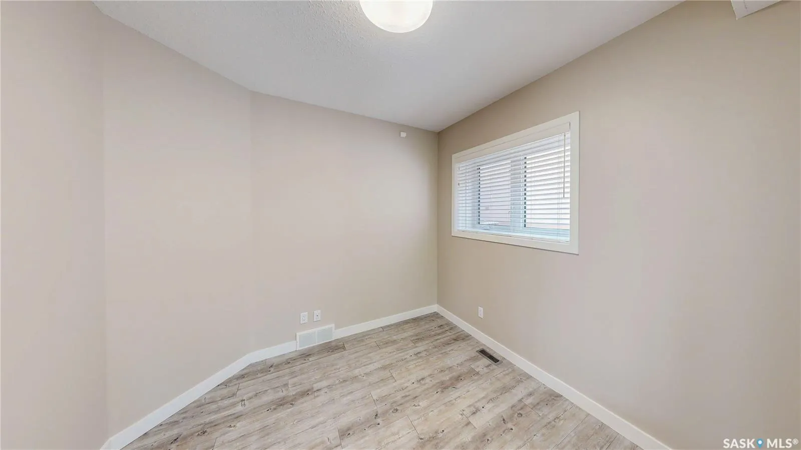 5006 Wascana Vista COURT