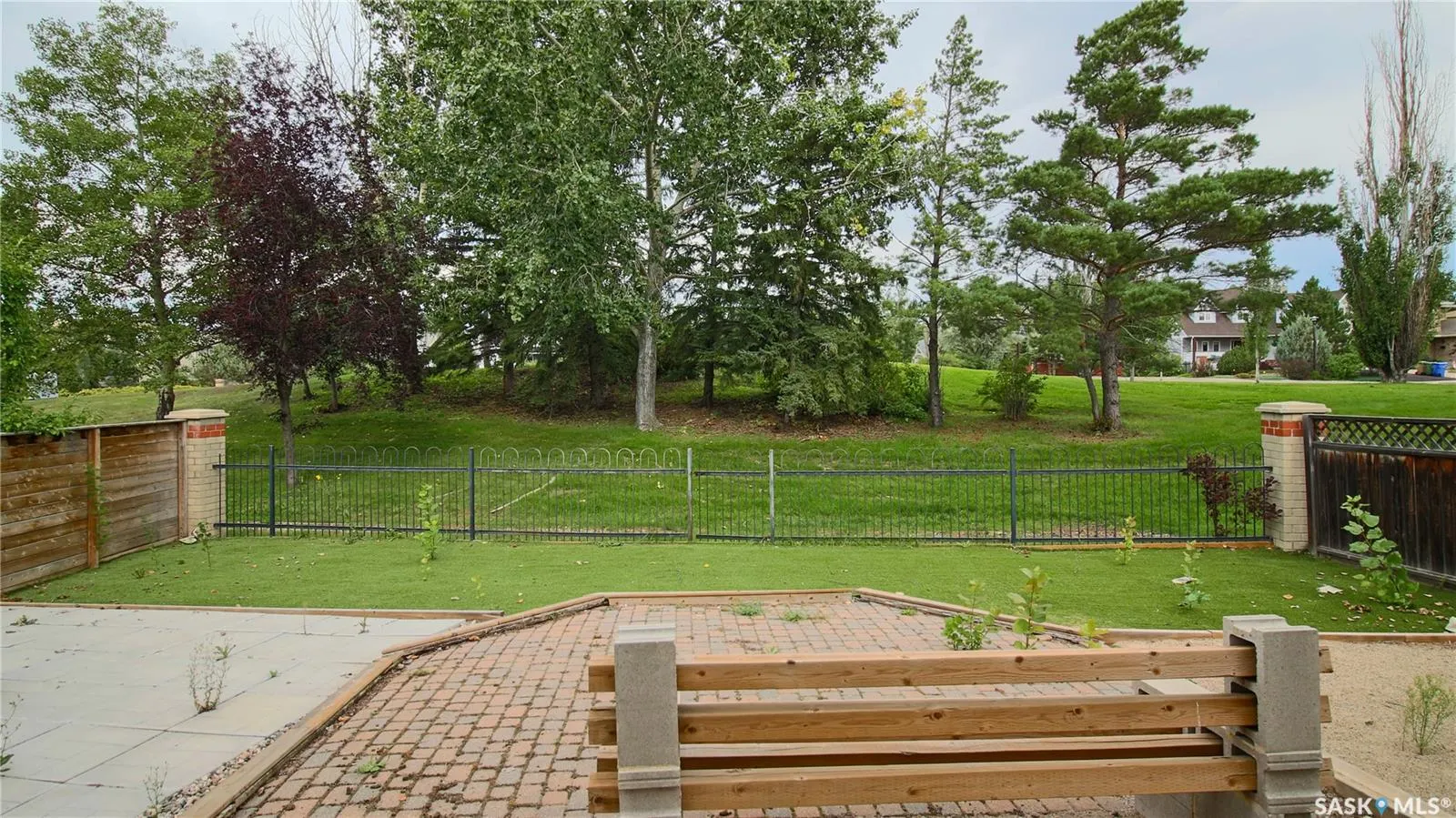 5006 Wascana Vista COURT