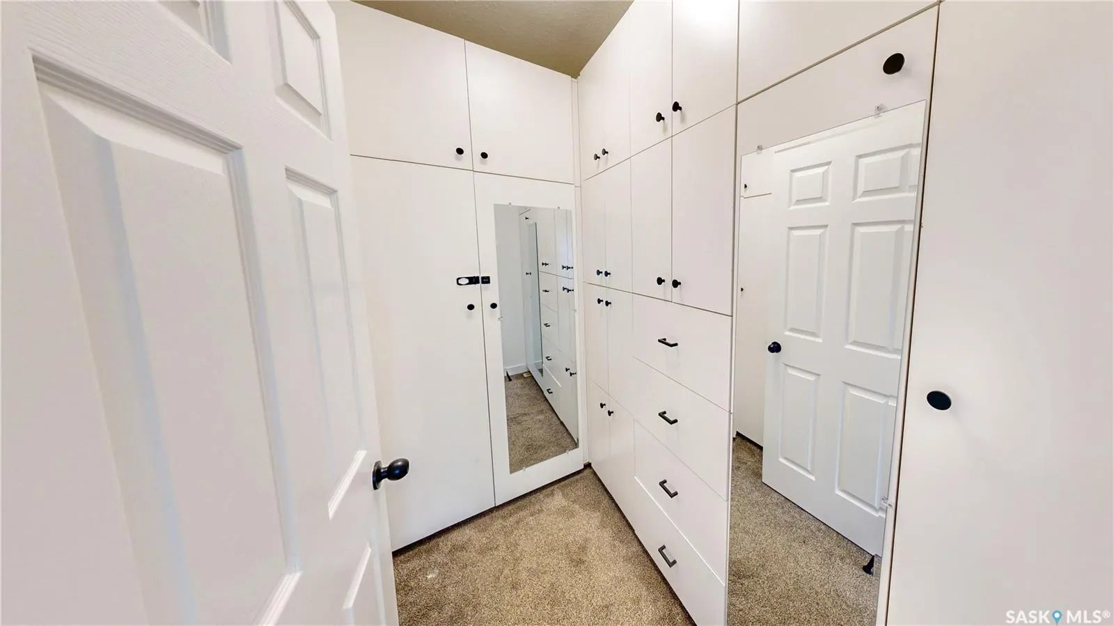 5006 Wascana Vista COURT