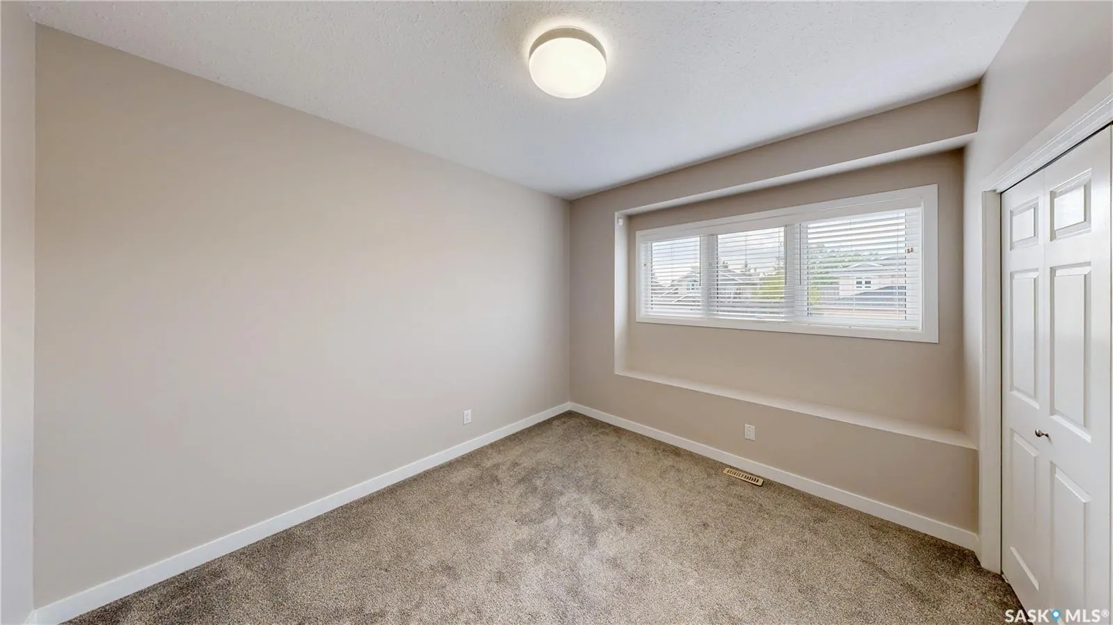 5006 Wascana Vista COURT
