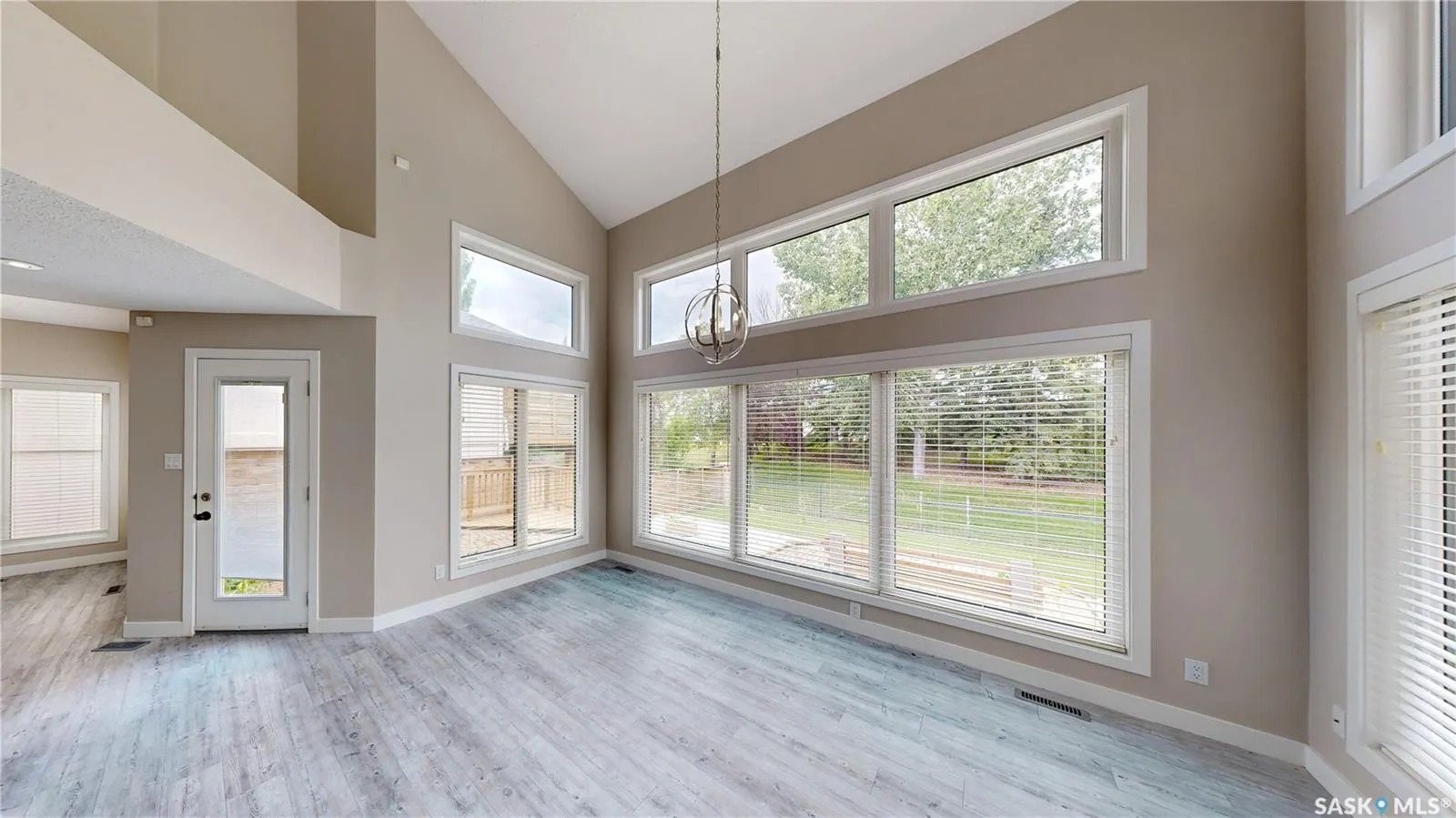 5006 Wascana Vista COURT