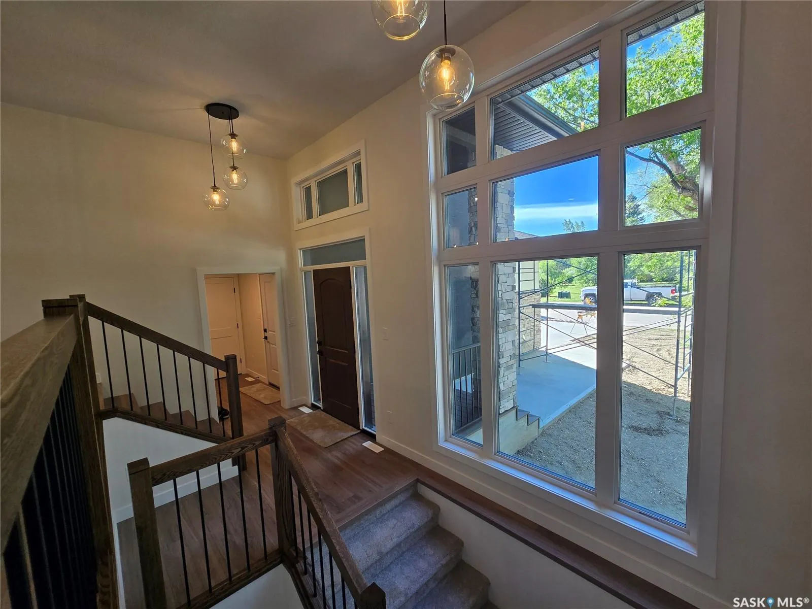 3 KENNEY CRESCENT