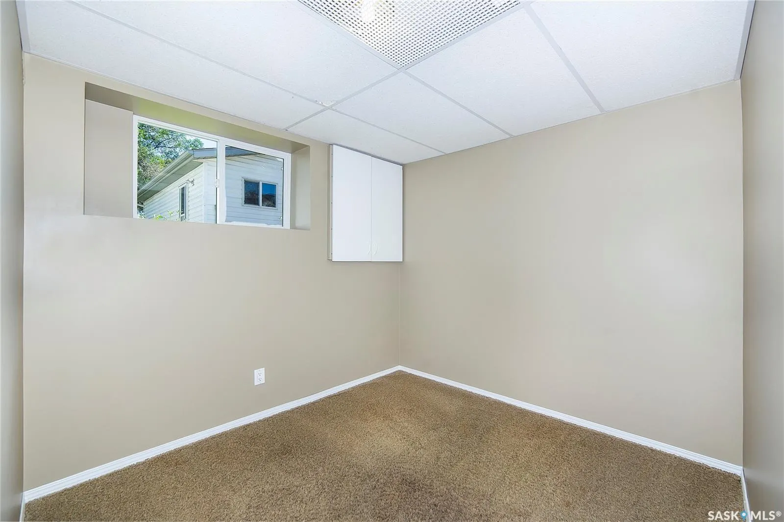 426 Vanier CRESCENT