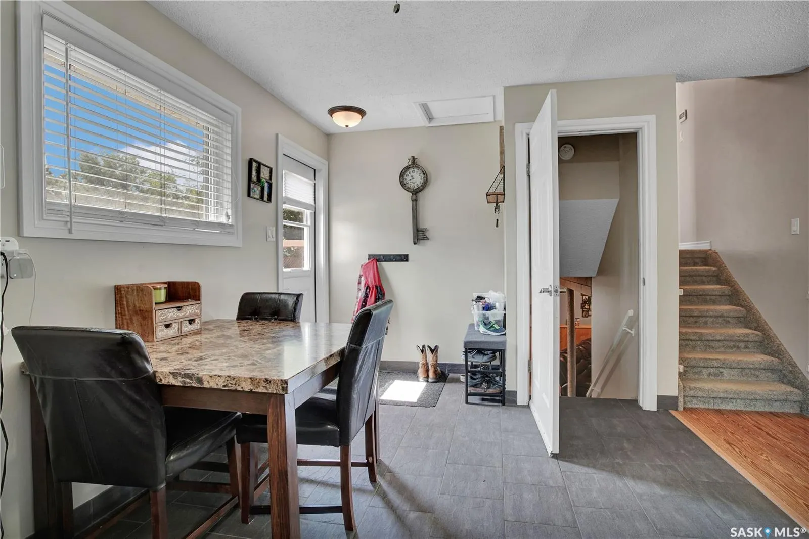 102 Galbraith CRESCENT