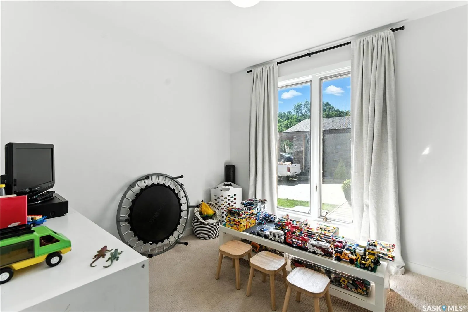 6 Wilkie ROAD