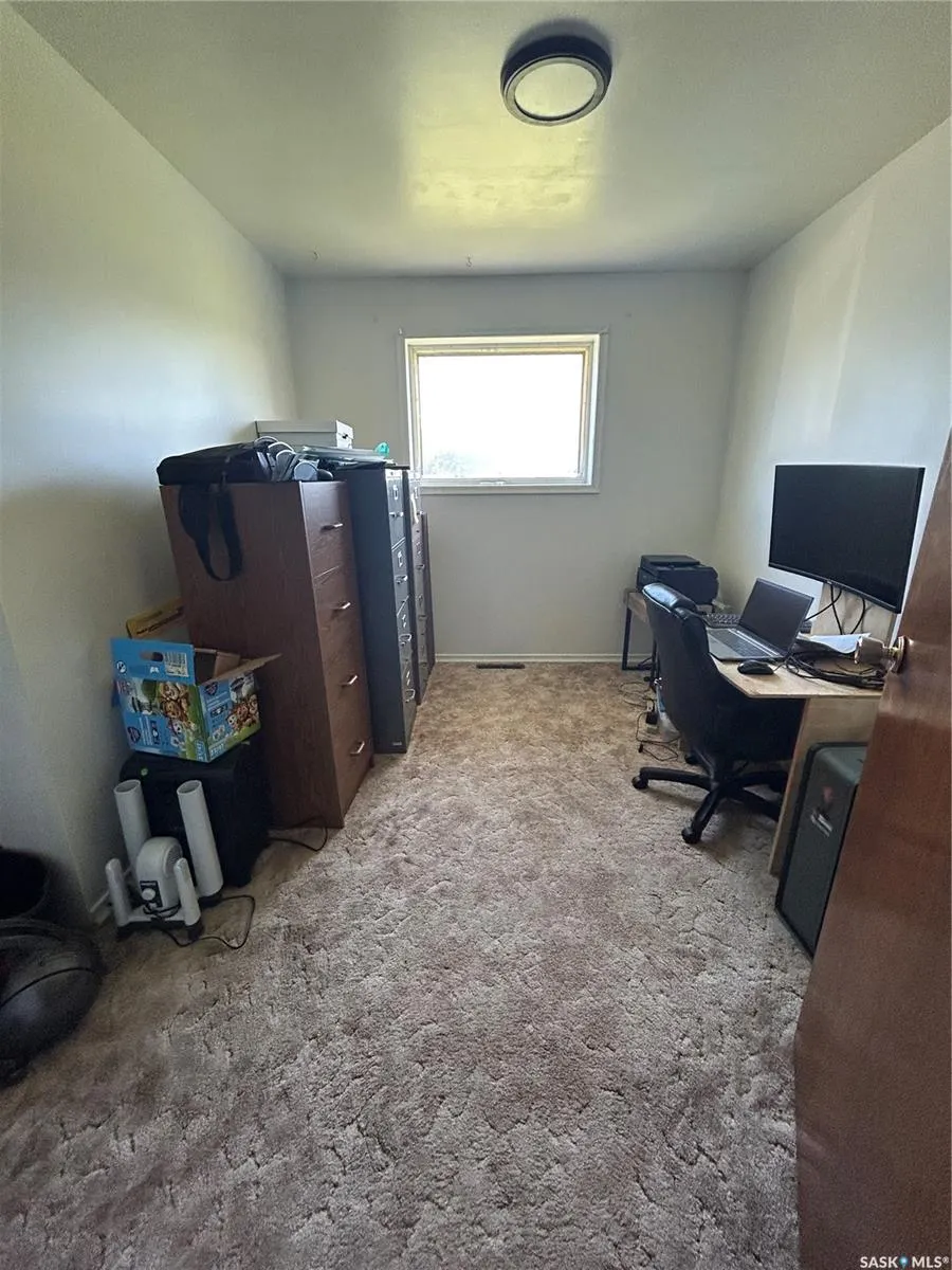 222 2nd AVENUE W