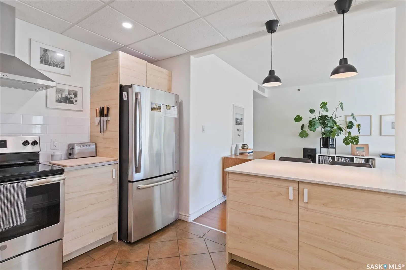 303 5th AVENUE N, #103