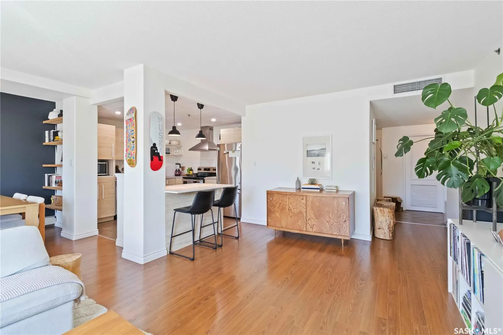 303 5th AVENUE N, #103