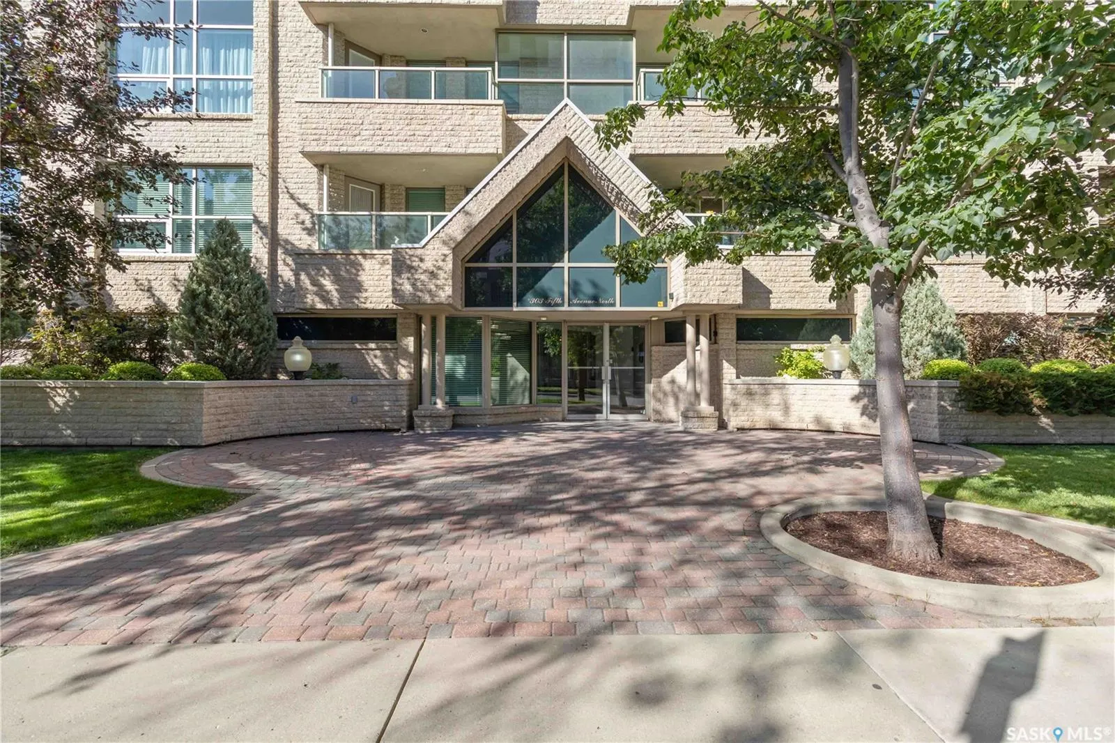 303 5th AVENUE N, #103