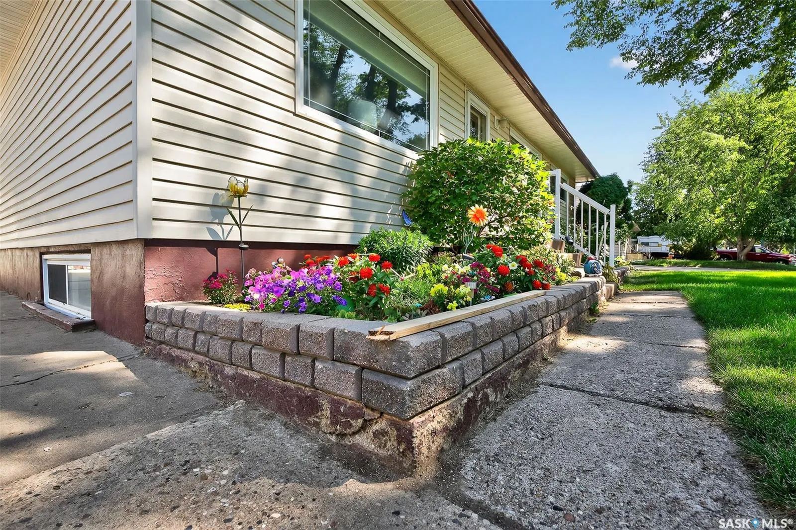 1234 Carleton STREET