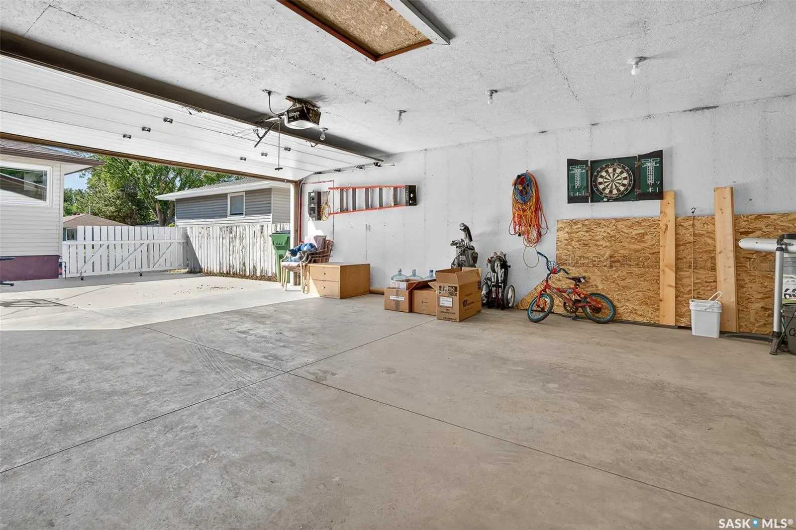 1234 Carleton STREET