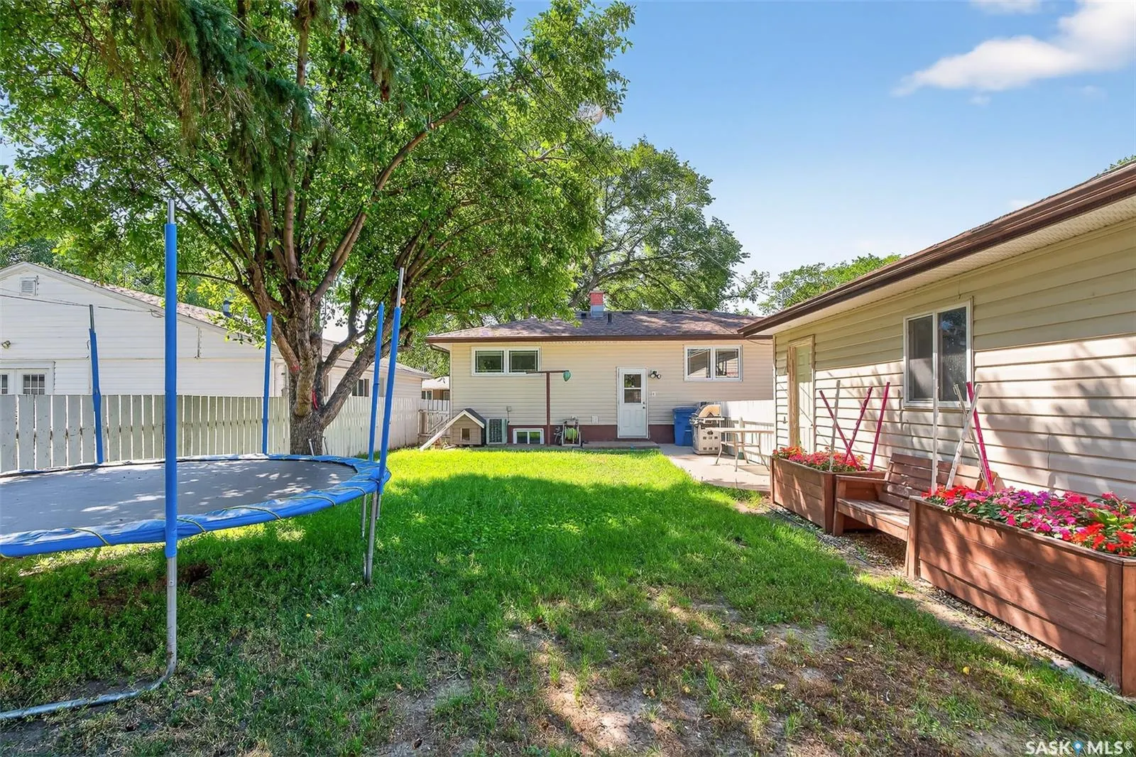 1234 Carleton STREET