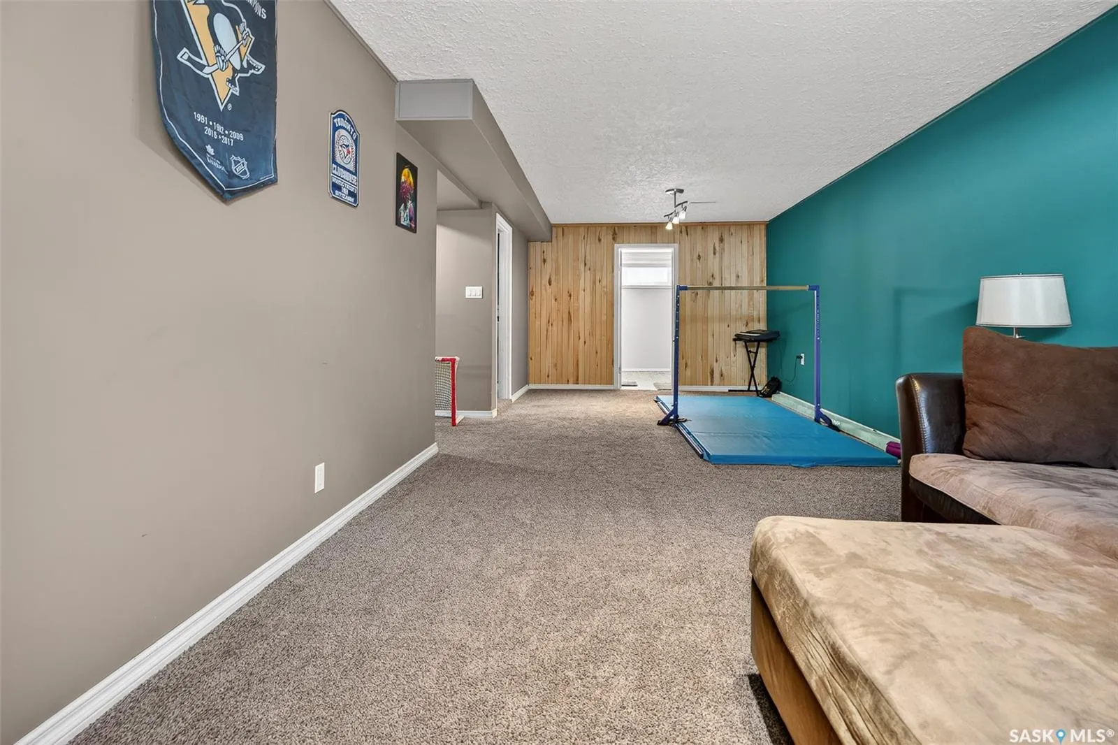 1234 Carleton STREET