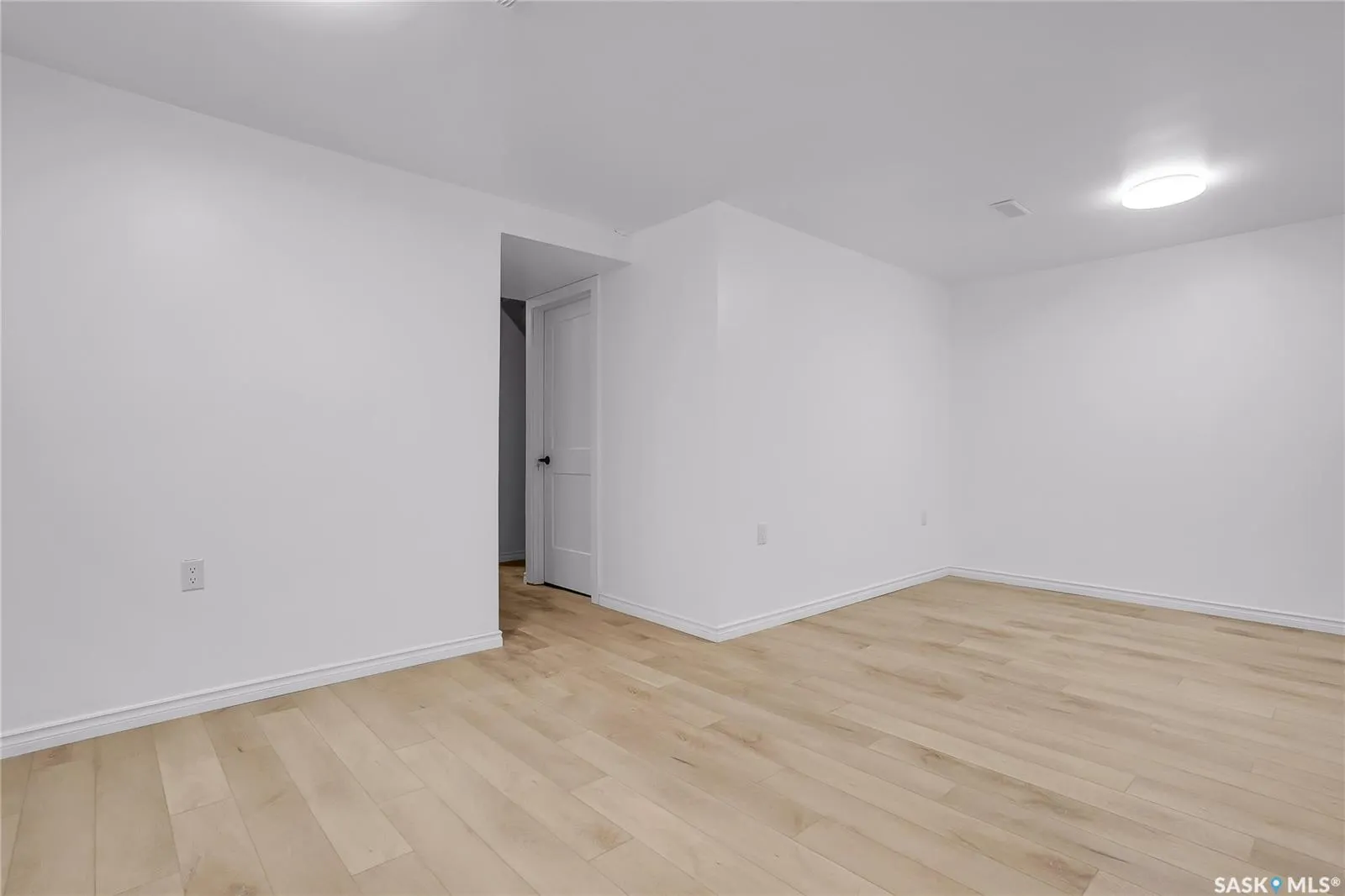 1555 Paton CRESCENT, #405
