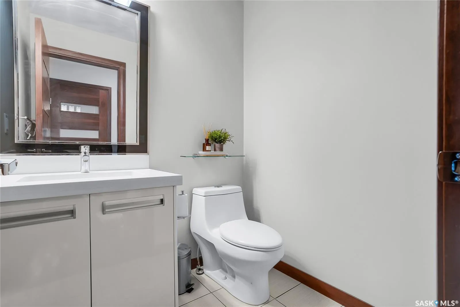 1555 Paton CRESCENT, #405