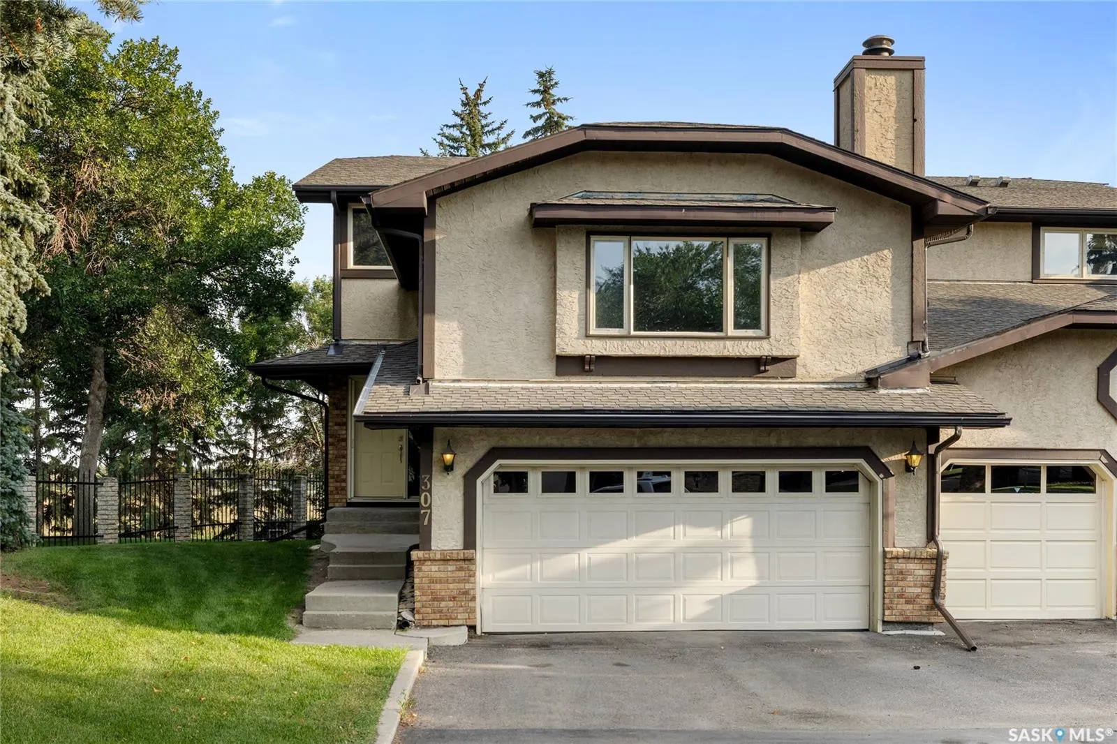 307 Avon DRIVE