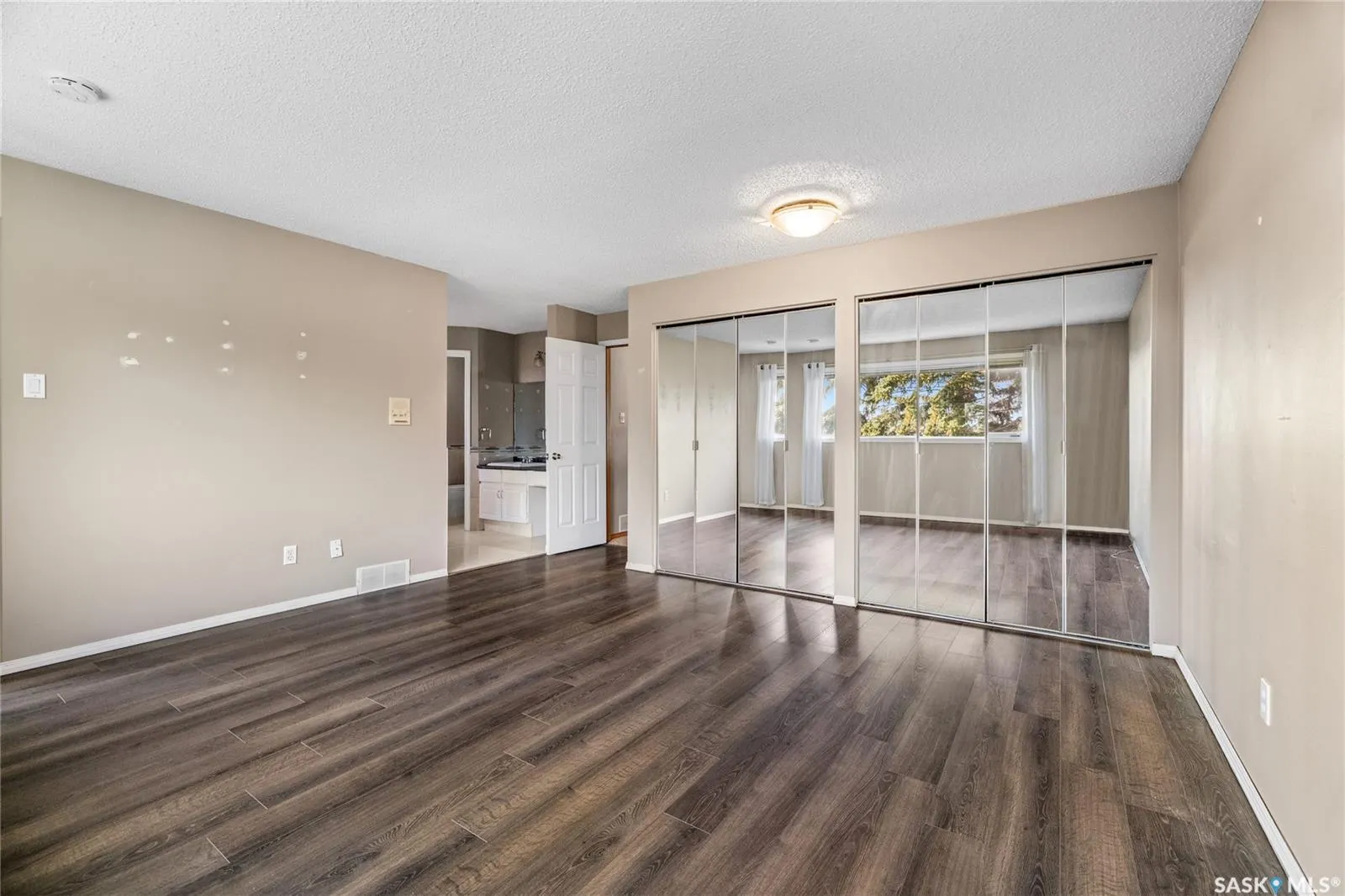 307 Avon DRIVE