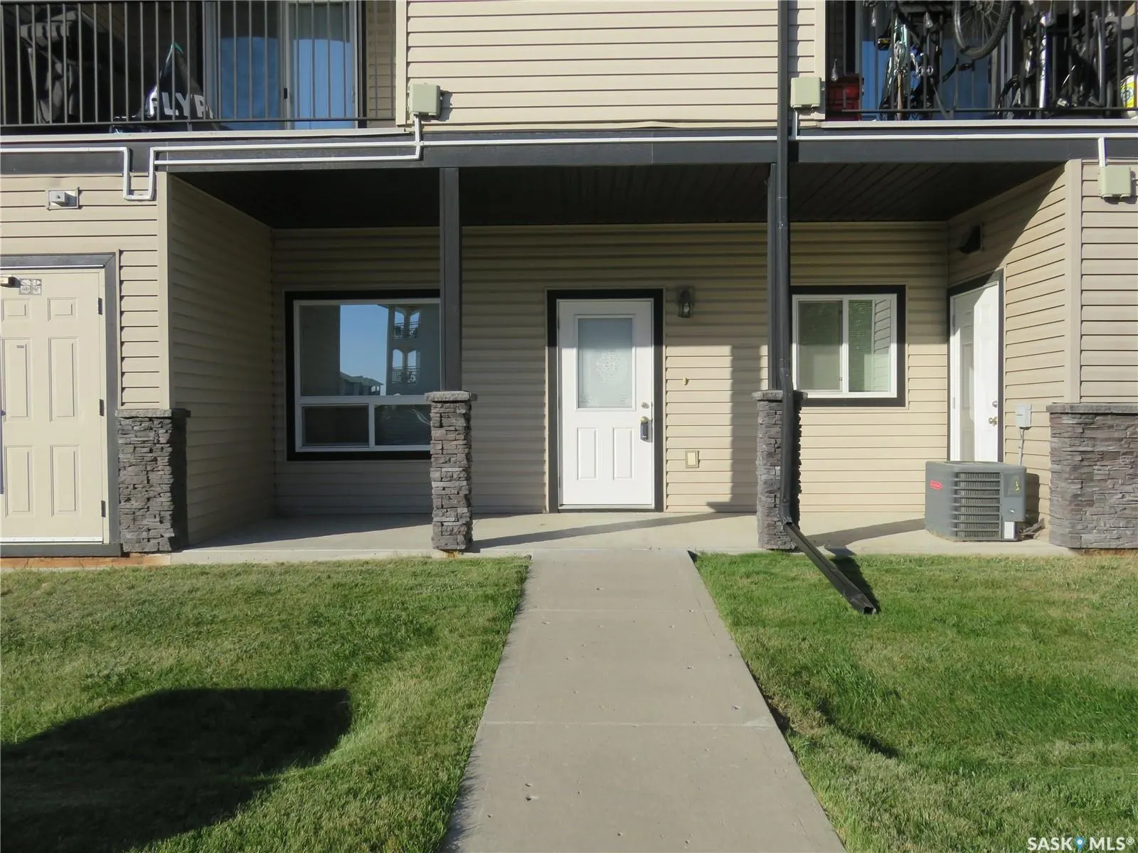 3810 Dewdney AVENUE E, #113
