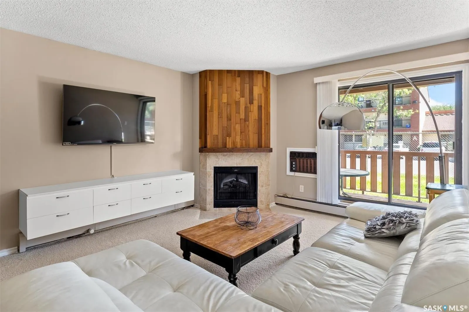 1121 Mckercher DRIVE, #102c