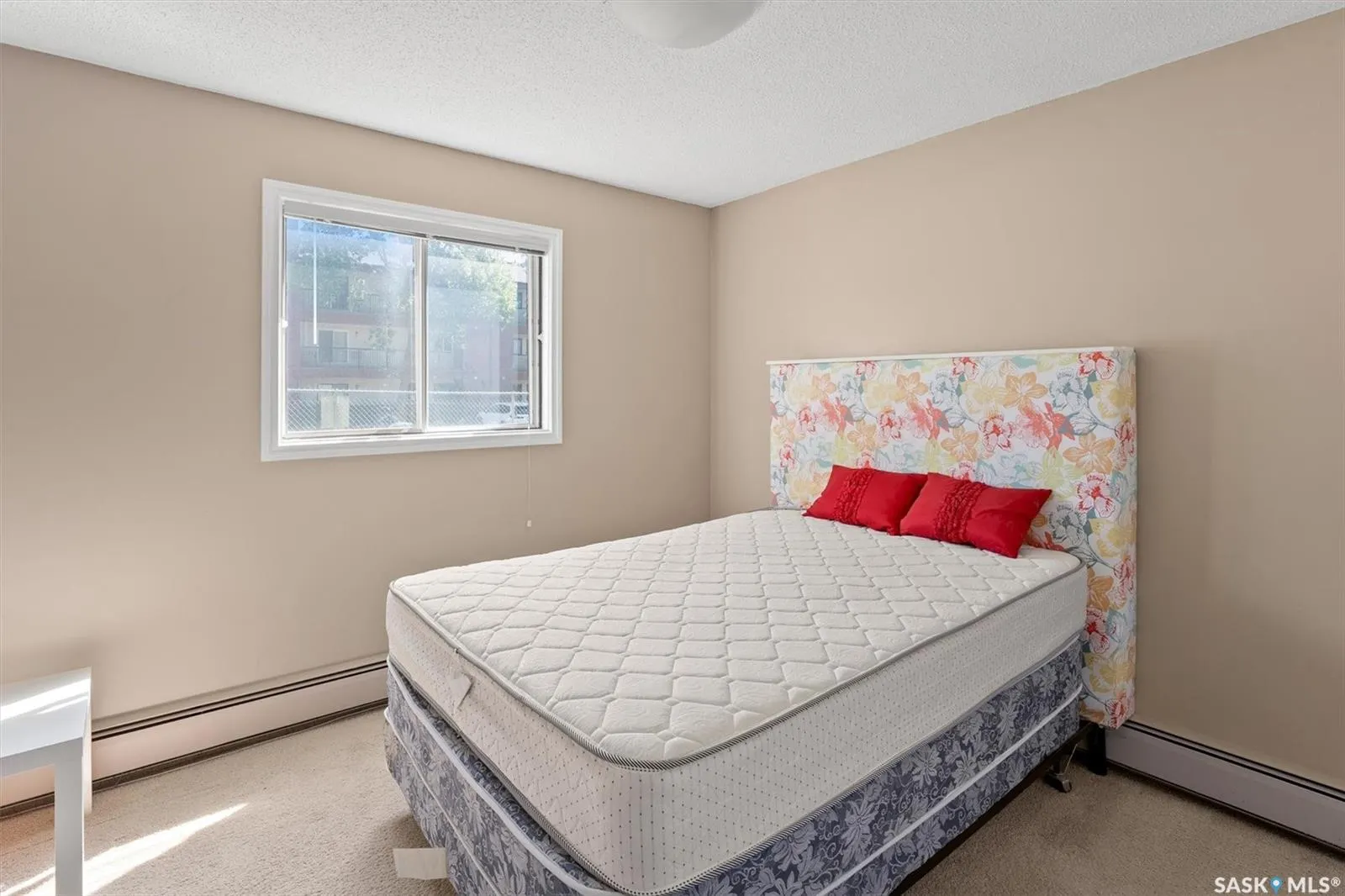 1121 Mckercher DRIVE, #102c