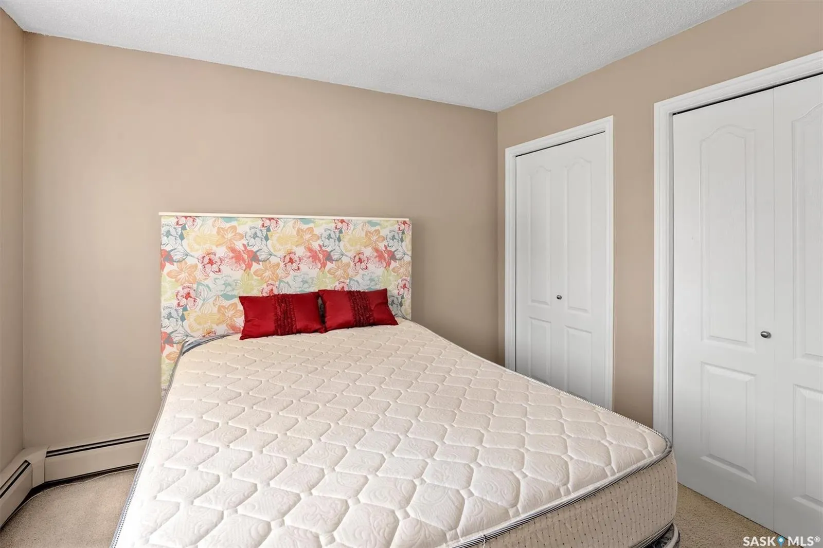 1121 Mckercher DRIVE, #102c