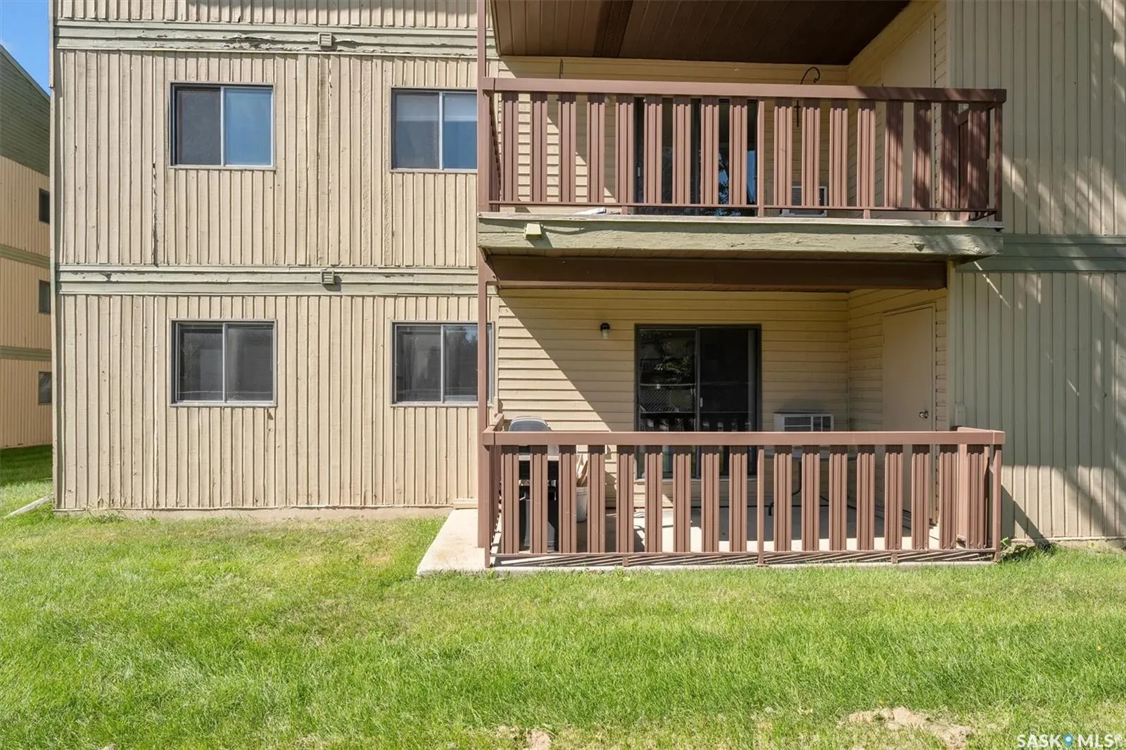 1121 Mckercher DRIVE, #102c