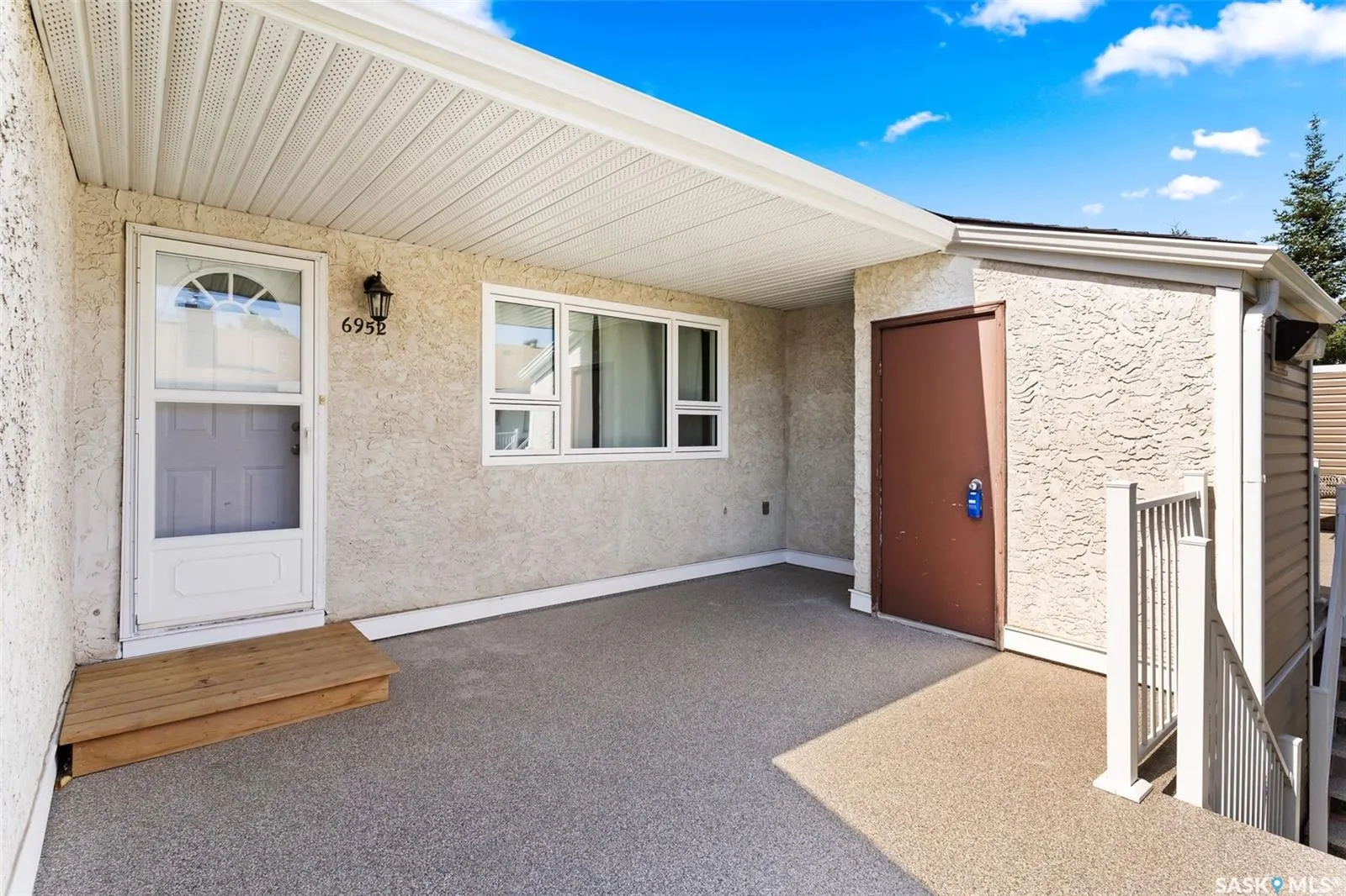 6952 Blakeney DRIVE