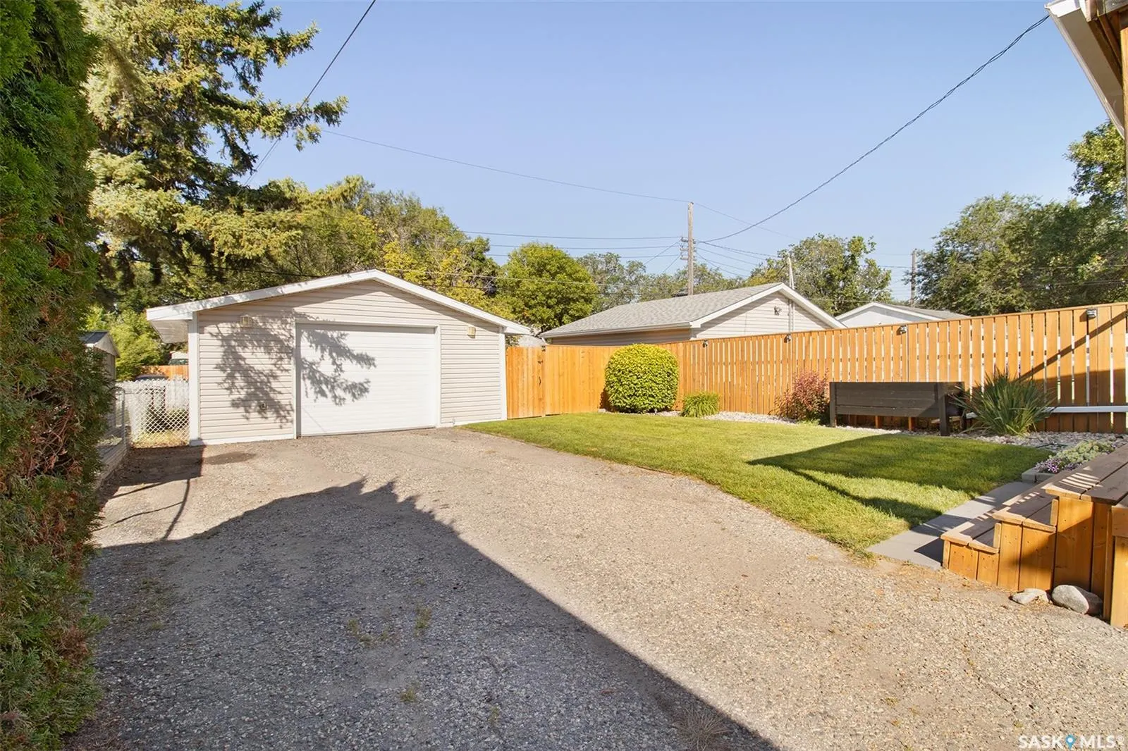 1126 CAMPBELL STREET