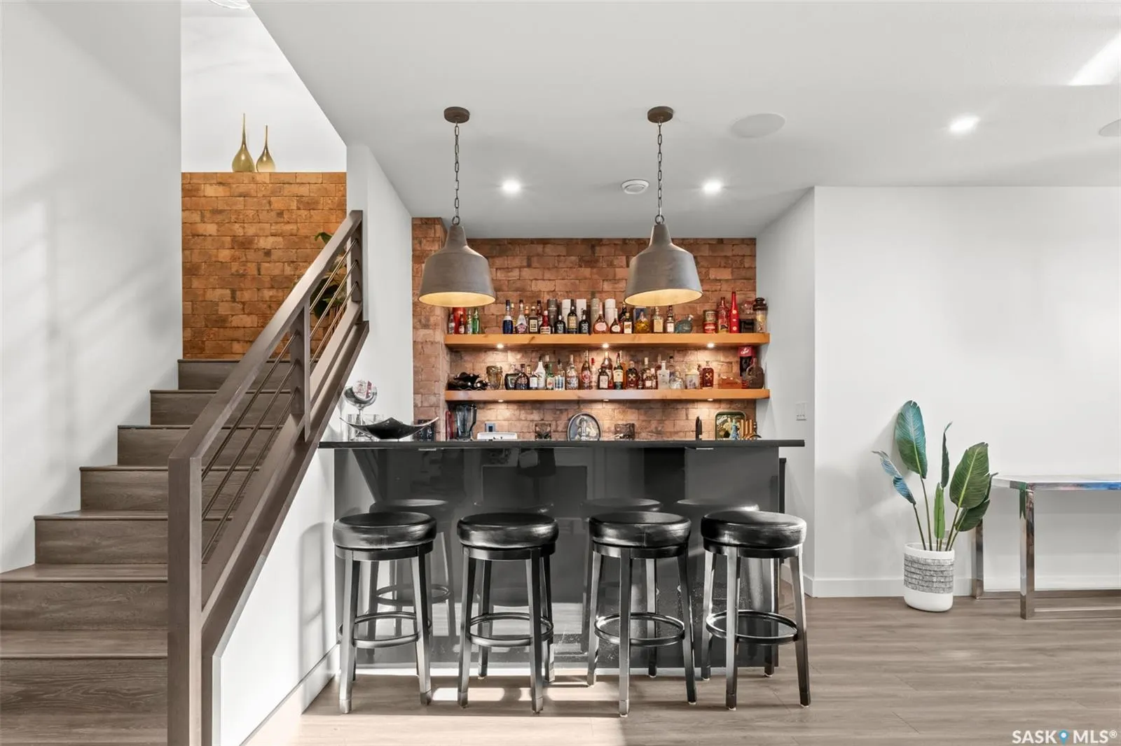 172 Grandview TRAIL